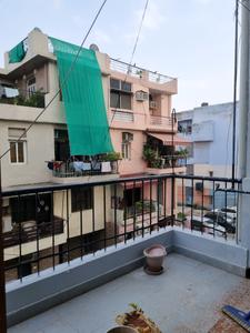 Bedroom One Image of 1100 Sq.ft 2 BHK Apartment / Flat for rent in DDA Flat Janakpuri, Janakpuri New Delhi for Rs. 30000