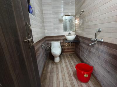 Bathroom Image of 625 Sq.ft 2 BHK Apartment / Flat for sale in Sector 131 Noida for Rs. 3500000