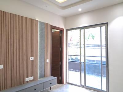 Bedroom Image of 1800 Sq.ft 3 BHK Builder Floor for sale in Paschim Vihar New Delhi for Rs. 35000000