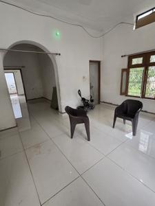 Living Room Image of 2600 Sq.ft 3 BHK Independent House for rent in Paharia Varanasi for Rs. 12000