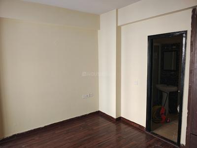 Bedroom Image of 950 Sq.ft 2 BHK Apartment / Flat for sale in Prateek Laurel, Sector 120 Noida for Rs. 10500000