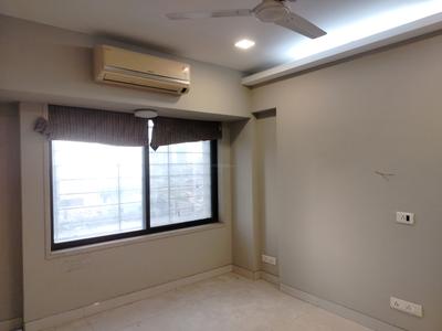 Bedroom Image of 2800 Sq.ft 4 BHK Apartment / Flat for sale in Riddhi Siddhi Vriddhi Apartments, Juhu Mumbai for Rs. 141000000