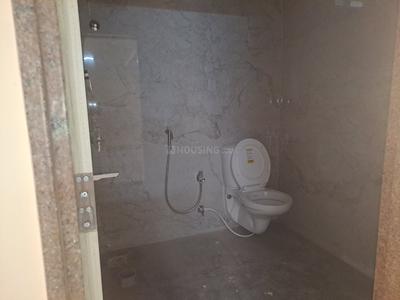 Bathroom Image of 1050 Sq.ft 2 BHK Apartment / Flat for sale in Savithri Raj Villa, Choolaimedu Chennai for Rs. 12000000