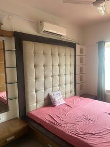 Bedroom Image of 1500 Sq.ft 3 BHK Apartment / Flat for rent in Kumar Kruti, Kalyani Nagar Pune for Rs. 75000