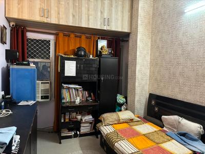 Bedroom Image of 2430 Sq.ft 3 BHK Builder Floor for sale in Kailash Colony New Delhi for Rs. 29000000