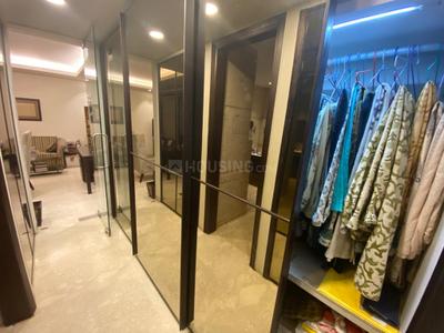 Bedroom Image of 4000 Sq.ft 4 BHK Builder Floor for sale in Maharani Bagh New Delhi for Rs. 140000000