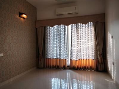 Living Room Image of 1300 Sq.ft 2 BHK Apartment / Flat for sale in Kesar Symphony, Kharghar Navi Mumbai for Rs. 17000000