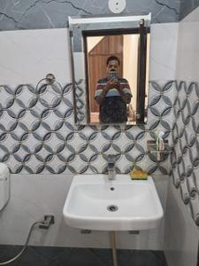 Bathroom Image of 1500 Sq.ft 1 BHK Builder Floor for rent in Chhoti Barandari I Jalandhar for Rs. 11500
