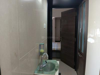 Bathroom Image of 950 Sq.ft 2 BHK Apartment / Flat for rent in Malabar Hill Mumbai for Rs. 78000