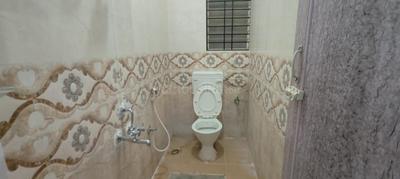 Bathroom Image of 550 Sq.ft 1 BHK Builder Floor for rent in Kudlu Gate Bengaluru for Rs. 19000