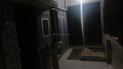 Balcony Image of 750 Sq.ft 1 BHK Builder Floor for rent in Rajajipuram Lucknow for Rs. 12000