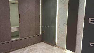 Bedroom Image of 1800 Sq.ft 3 BHK Builder Floor for sale in Vikaspuri New Delhi for Rs. 31500000
