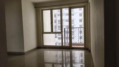 Living Room Image of 1234 Sq.ft 2 BHK Apartment / Flat for sale in Logix Blossom Greens, Sector 143 Noida for Rs. 8400000