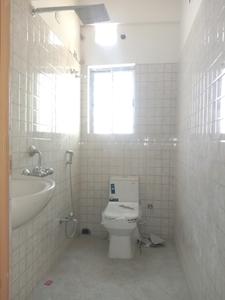 Common Bathroom Image of 667 Sq.ft 2 BHK Apartment / Flat for sale in Bricks Mrinmoyee Co Op, New Town Kolkata for Rs. 3700000