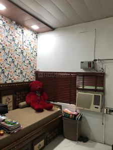 Hall Image of 1300 Sq.ft 3 BHK Apartment / Flat for sale in Karishma Apartment, Patparganj New Delhi for Rs. 21000000