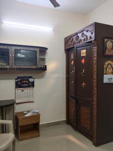 Bedroom Image of 900 Sq.ft 2 BHK Apartment / Flat for rent in Kodambakkam Chennai for Rs. 35000