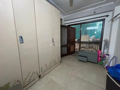 Bedroom Image of 3000 Sq.ft 4 BHK Builder Floor for sale in Kailash Colony New Delhi for Rs. 65000000