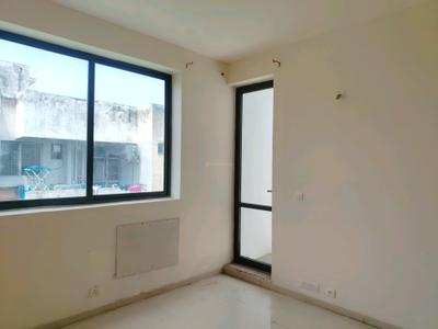 Bedroom Image of 1750 Sq.ft 3 BHK Builder Floor for sale in Vatika Iris Floors, Sector 82 Gurgaon for Rs. 17000000