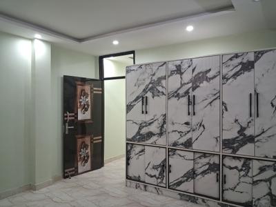 Bedroom Image of 910 Sq.ft 2 BHK Builder Floor for sale in Ramesh Nagar New Delhi for Rs. 11000000