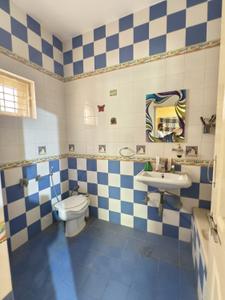Bathroom Image of 2184 Sq.ft 4.5 BHK Independent House for sale in Park Colony Jamnagar for Rs. 35000000