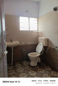 Bathroom Image of 1000 Sq.ft 3 BHK Builder Floor for rent in Koramangala Bengaluru for Rs. 45000