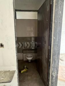 Bathroom Image of 525 Sq.ft 2 BHK Apartment / Flat for rent in Spelndid Murlidhar Glory, Nana Chiloda Ahmedabad for Rs. 13000