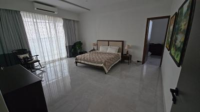 Bedroom Image of 4444 Sq.ft 4 BHK Apartment / Flat for sale in MJ Shah 81 Aureate, Bandra West Mumbai for Rs. 280000000