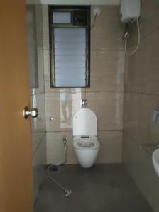 Common Bathroom Image of 2400 Sq.ft 4 BHK Apartment / Flat for sale in 34 Park Estate, Goregaon West Mumbai for Rs. 35000000