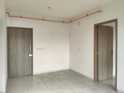 Living Room Image of 600 Sq.ft 2 BHK Apartment / Flat for sale in The Atmosphere O2, Mulund West Mumbai for Rs. 17600000