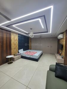 Bedroom Image of 5850 Sq.ft 6 BHK Independent House for sale in Thaltej Ahmedabad for Rs. 160000000