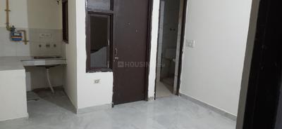 Bedroom Image of 400 Sq.ft 1 RK Builder Floor for rent in Vardan Apartment, Neb Sarai New Delhi for Rs. 8500