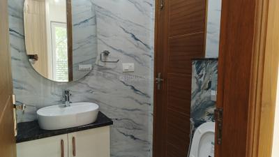Image of 1600 Sq.ft 3 BHK Builder Floor for sale in Chittaranjan Park, New Delhi for Rs. 35000000