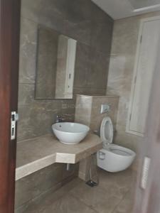 Bathroom Image of 2660 Sq.ft 3 BHK Apartment / Flat for rent in Bombay Island City Center, Wadala Mumbai for Rs. 325001