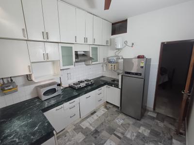 Kitchen Image of 1800 Sq.ft 3.5 BHK Builder Floor for rent in Vasant Vihar New Delhi for Rs. 230000