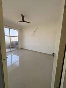 Bedroom Image of 598 Sq.ft 2 BHK Apartment / Flat for rent in Pyramid Pride, Sector 76 Gurgaon for Rs. 18000