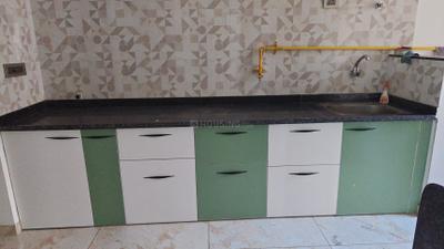 Kitchen Image of 1000 Sq.ft 3 BHK Apartment / Flat for rent in Swagat Queens Land, Sargasan Gandhinagar for Rs. 25000