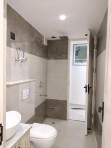 Common Bathroom Image of 1700 Sq.ft 4 BHK Apartment / Flat for sale in Sargodha Apartment, Sector 7 Dwarka New Delhi for Rs. 31000000