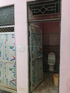 Bathroom Image of 1400 Sq.ft 2 BHK Builder Floor for rent in Daiwghat Allahabad for Rs. 8000