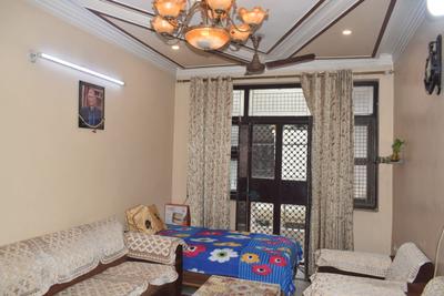 Hall Image of 600 Sq.ft 3 BHK Builder Floor for sale in Uttam Nagar New Delhi for Rs. 6500000