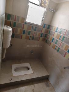 Bathroom Image of 948 Sq.ft 3 BHK Apartment / Flat for rent in A Singapore Life City The Utopia, Gotal Pajri Nagpur for Rs. 22000
