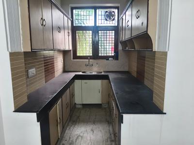Kitchen Image of 1300 Sq.ft 2 BHK Builder Floor for rent in Sector 48 Noida for Rs. 30000
