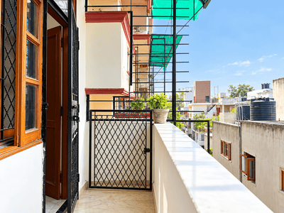 Image of 890 Sq.ft 2 BHK Apartment / Flat for sale in Gautam Nagar, New Delhi for Rs. 15000000
