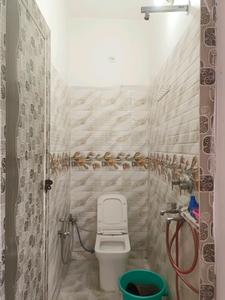 Common Bathroom Image of 200 Sq.ft 1 RK Builder Floor for rent in Gujranwala Town New Delhi for Rs. 9000