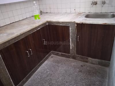 Kitchen Image of 1500 Sq.ft 3 BHK Apartment / Flat for sale in Madhur Apartment, Paschim Vihar New Delhi for Rs. 16500000