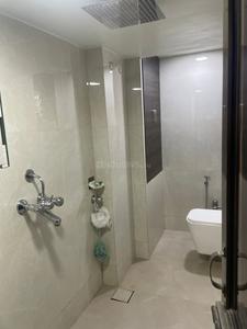 Bathroom Image of 3333 Sq.ft 4 BHK Apartment / Flat for sale in Oberoi Esquire, Goregaon East Mumbai for Rs. 140000000