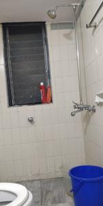 Bathroom Image of 890 Sq.ft 2 BHK Apartment / Flat for rent in K Raheja Vistas, Powai Mumbai for Rs. 90000