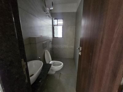 Bathroom Image of 1500 Sq.ft 3 BHK Apartment / Flat for rent in Vihal Aranya, Harni Vadodara for Rs. 25000