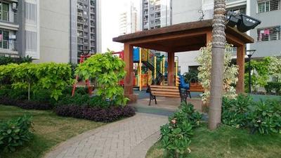 Image of 1090 Sq.ft 2 BHK Apartment / Flat for rent in Lokhandwala Octacrest, Kandivali East, Mumbai for Rs. 61000