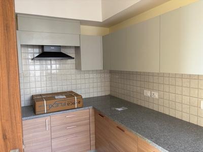Kitchen Image of 810 Sq.ft 2 BHK Apartment / Flat for rent in Godrej The Suites, Jaypee Greens Greater Noida for Rs. 41000