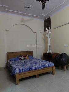 Bedroom Image of 1600 Sq.ft 2 BHK Builder Floor for rent in Sector 50 Noida for Rs. 35000